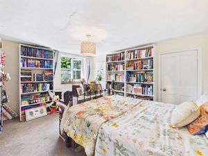 Bedroom- click for photo gallery